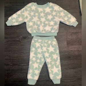 Cat & Jack Mint Star ⭐️ Sherpa Fuzzy Pullover and Joggers Two Piece Set